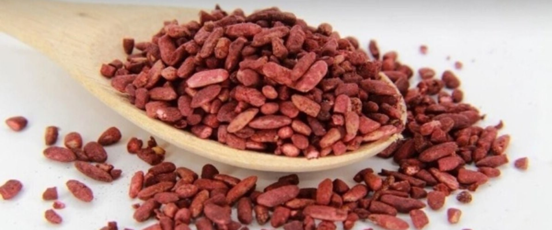 Understanding the Controversy Surrounding Red Yeast Rice Supplements: Benefits, Risks, and Regulations